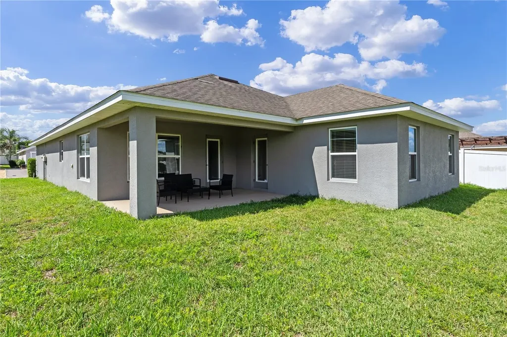 2656 Sand Hill Point Circle Davenport FL 33837