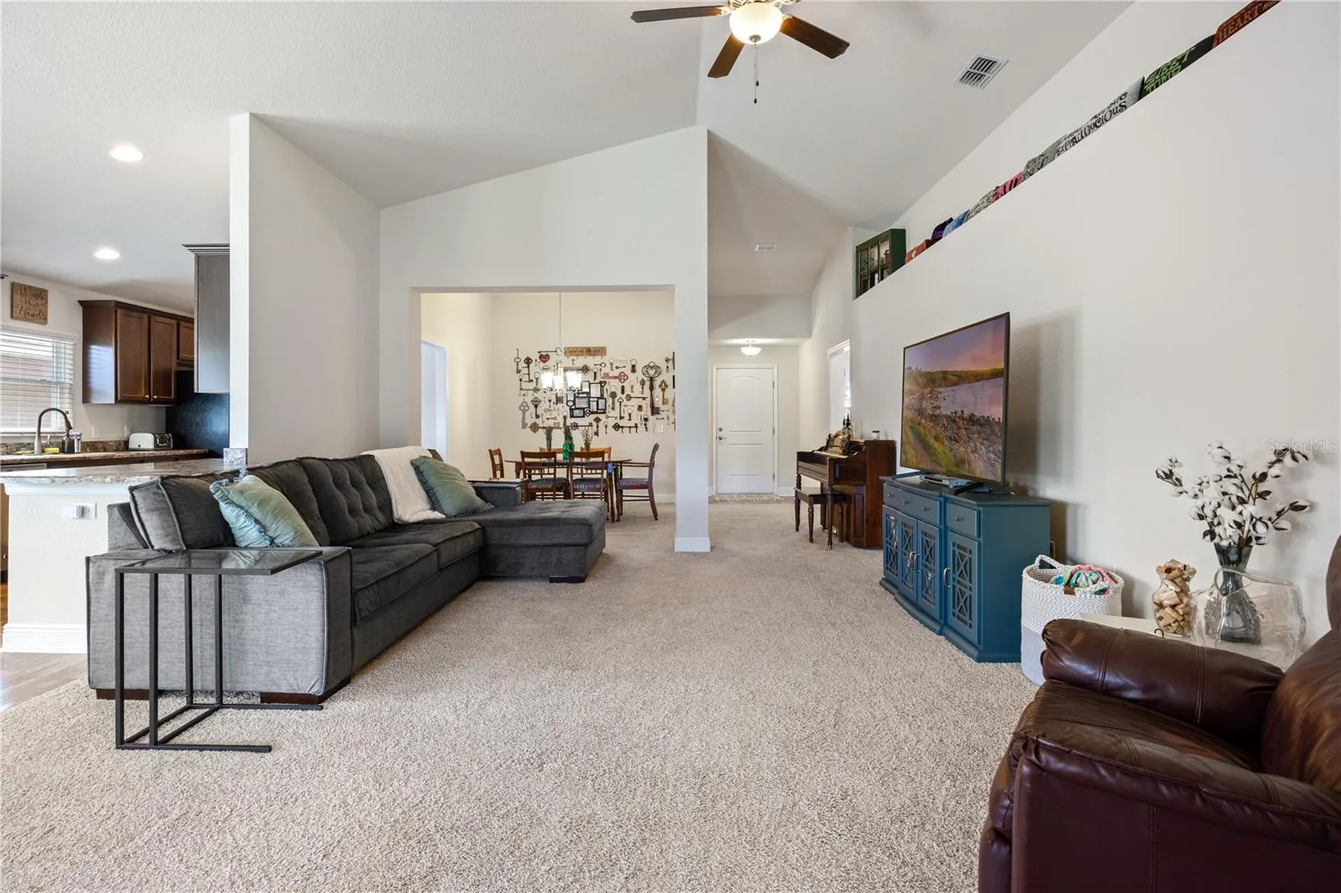 2656 Sand Hill Point Circle Davenport FL 33837