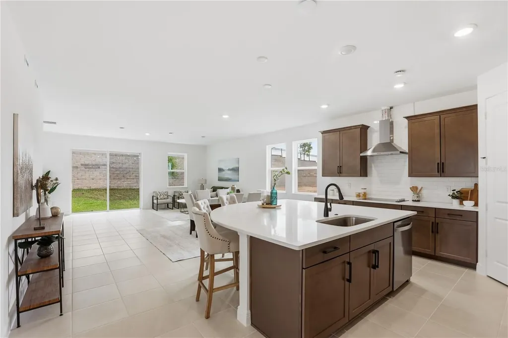468 Veneto Circle Clermont FL 34715