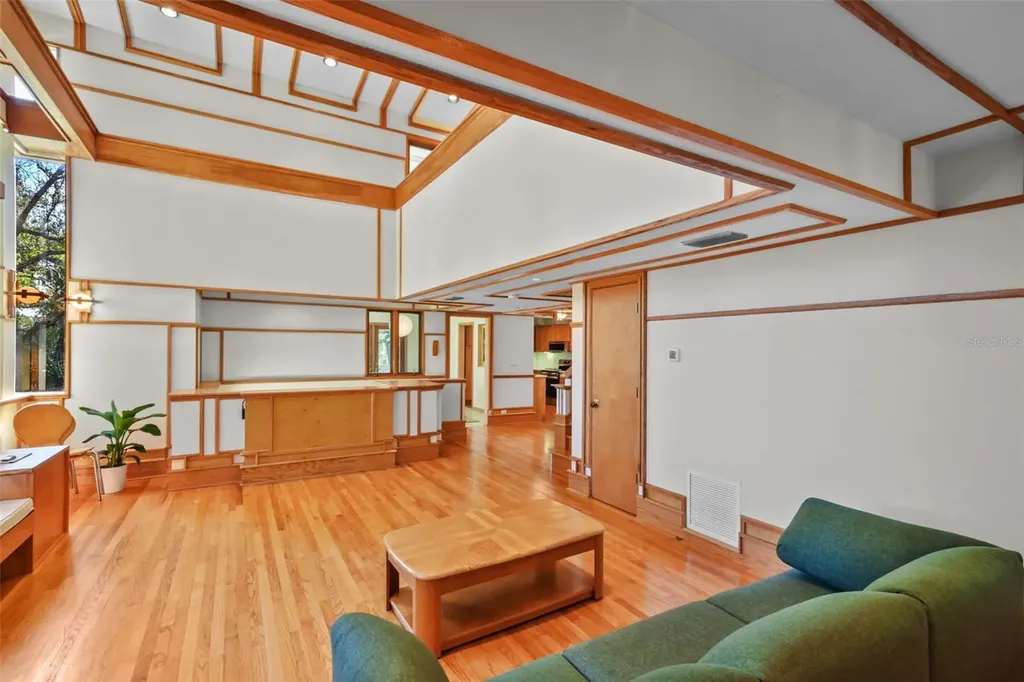 234 Alpine Street Altamonte Springs FL 32701