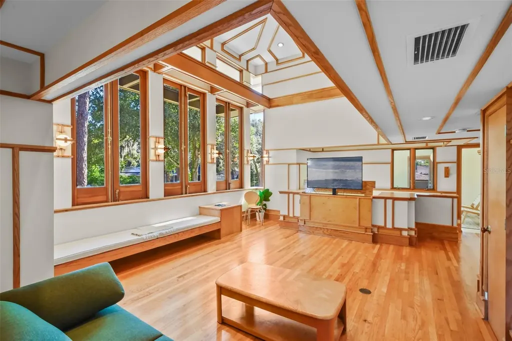 234 Alpine Street Altamonte Springs FL 32701