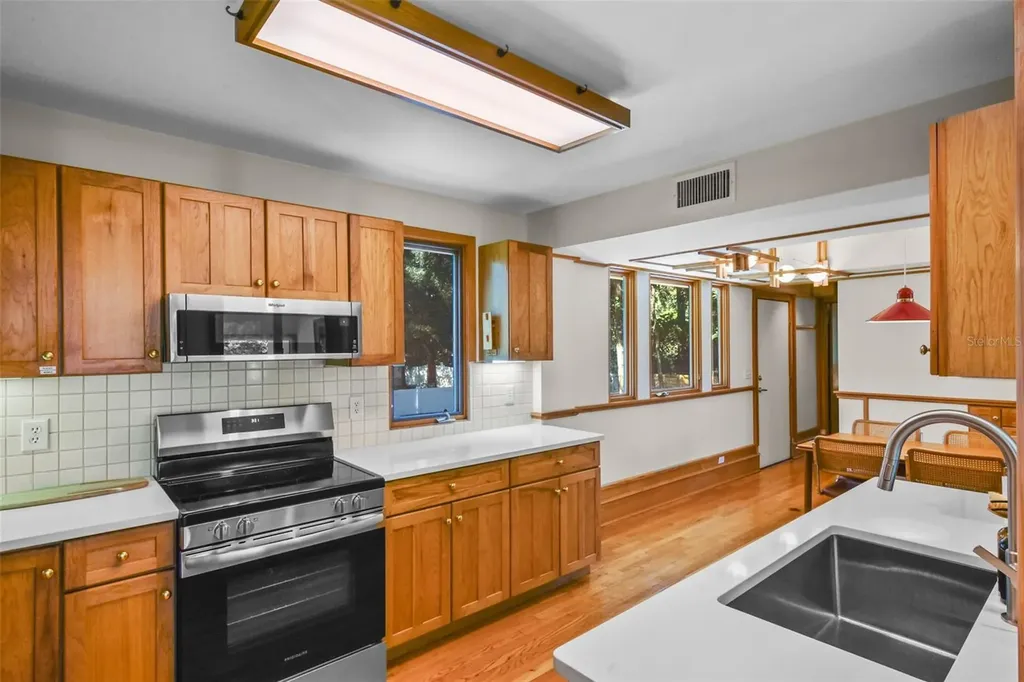 234 Alpine Street Altamonte Springs FL 32701