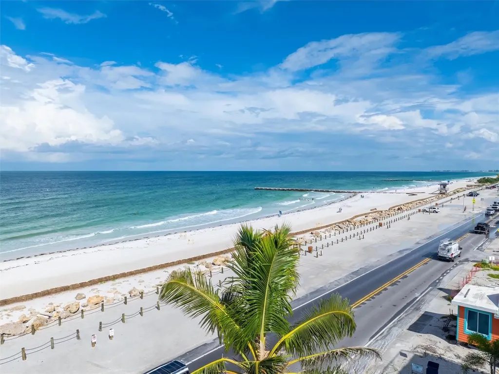 1207 Gulf Drive S Bradenton Beach FL 34217