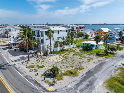 1207 Gulf Drive S Bradenton Beach FL 34217