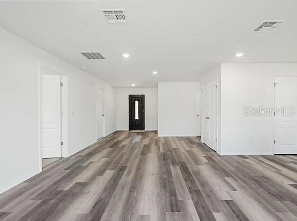 102 Sail Way Kissimmee FL 34759