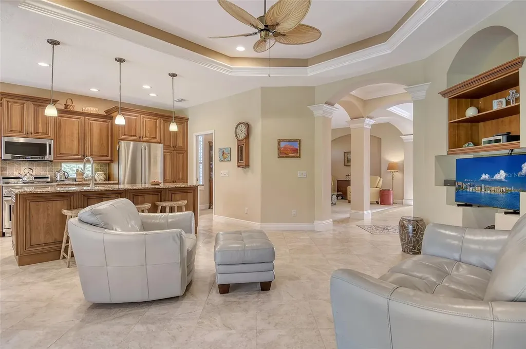 9032 Willow Brook Drive Sarasota FL 34238