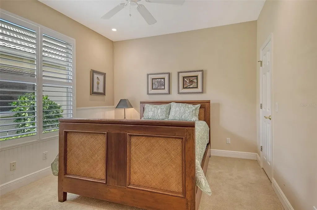9032 Willow Brook Drive Sarasota FL 34238
