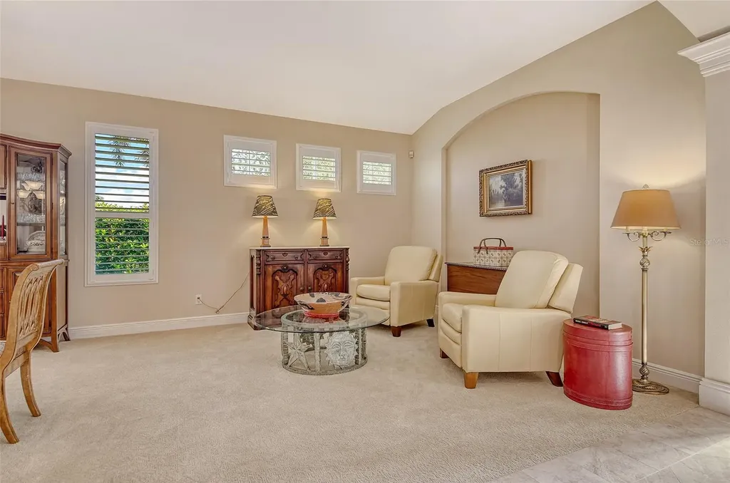 9032 Willow Brook Drive Sarasota FL 34238