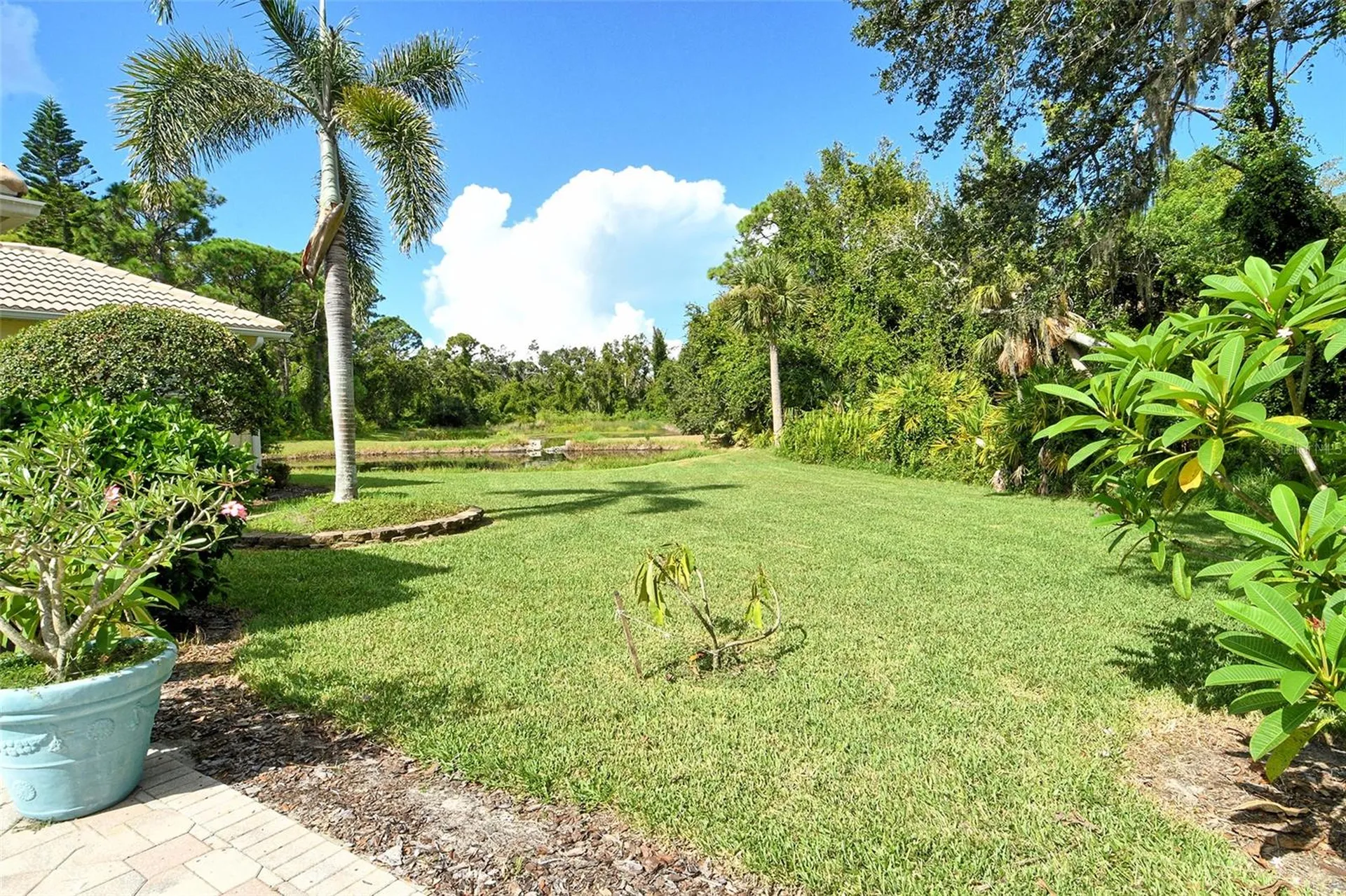 9032 Willow Brook Drive Sarasota FL 34238