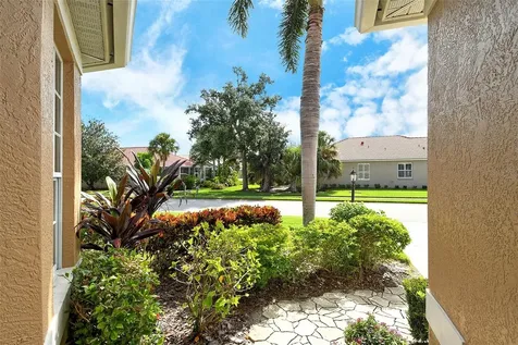 9032 Willow Brook Drive Sarasota FL 34238