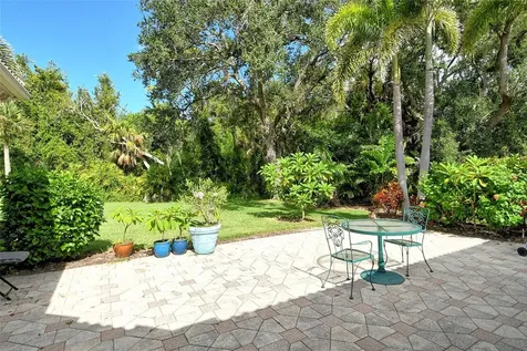9032 Willow Brook Drive Sarasota FL 34238
