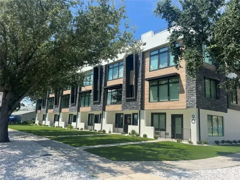 90 Columbia Drive Tampa FL 33606