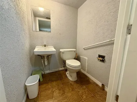7236 State Road 52 Hudson FL 34667