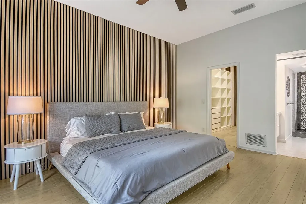 1473 Landings Circle Sarasota FL 34231