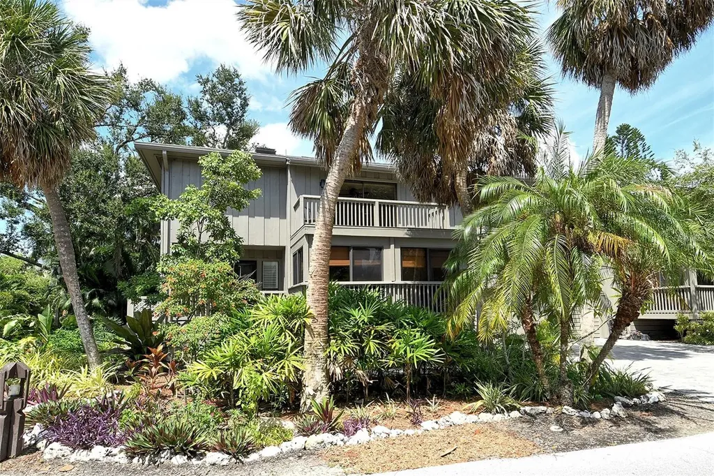 1473 Landings Circle Sarasota FL 34231