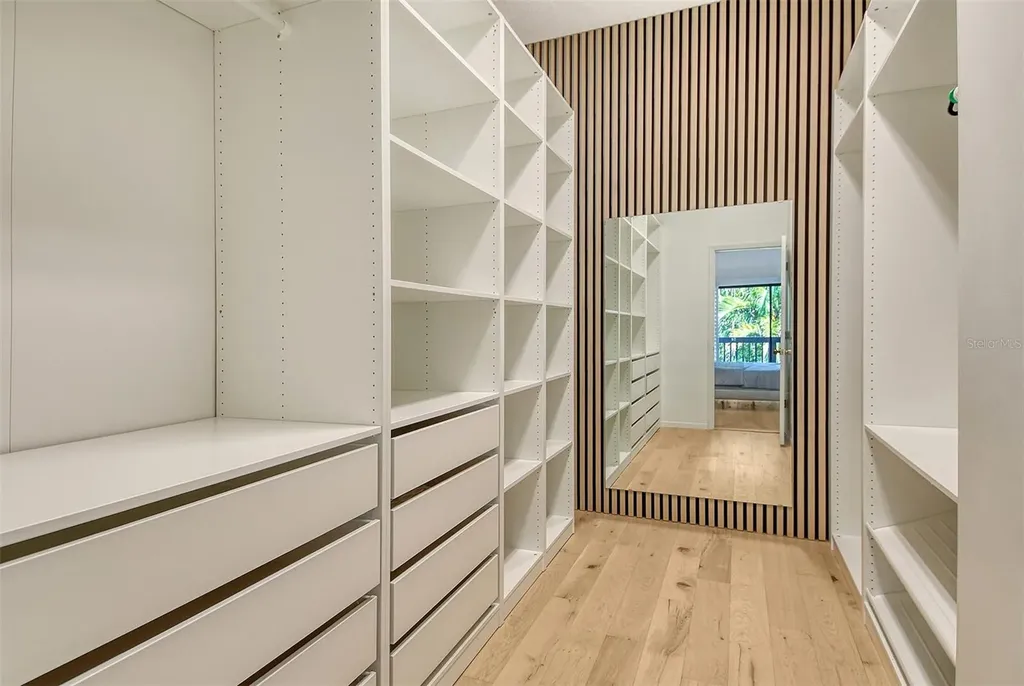 1473 Landings Circle Sarasota FL 34231