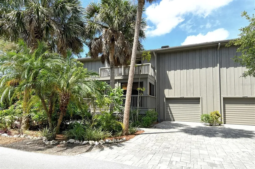 1473 Landings Circle Sarasota FL 34231