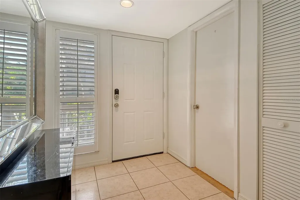1473 Landings Circle Sarasota FL 34231