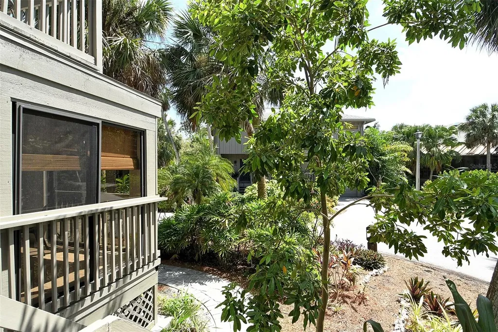 1473 Landings Circle Sarasota FL 34231