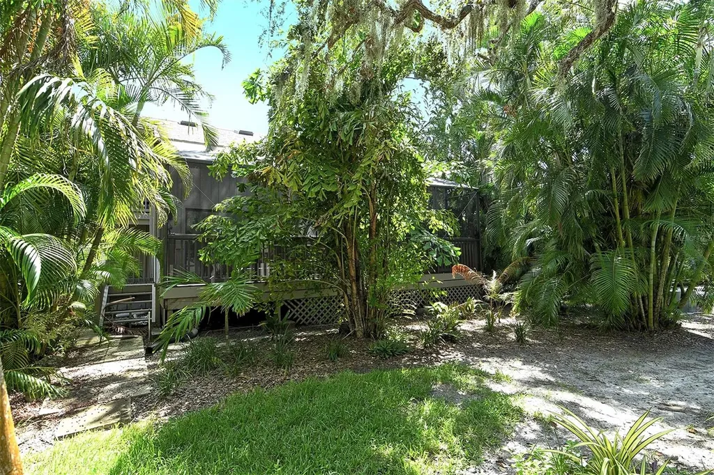 1473 Landings Circle Sarasota FL 34231