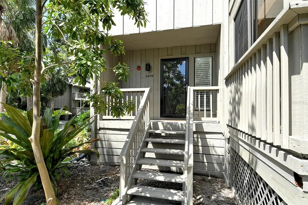 1473 Landings Circle Sarasota FL 34231