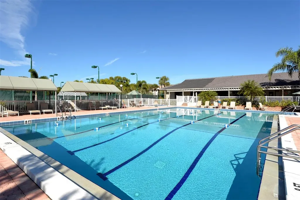 1473 Landings Circle Sarasota FL 34231