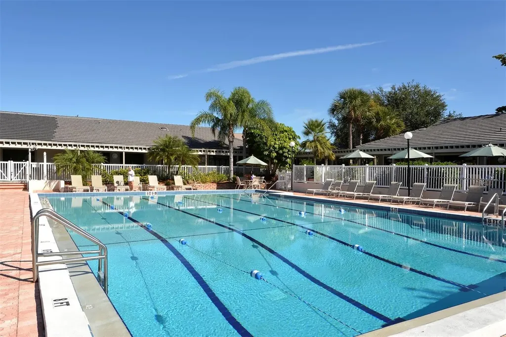 1473 Landings Circle Sarasota FL 34231