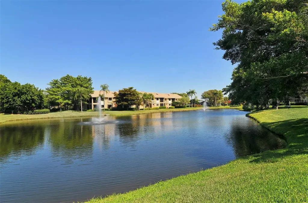 1473 Landings Circle Sarasota FL 34231