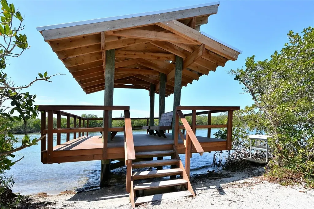 1473 Landings Circle Sarasota FL 34231