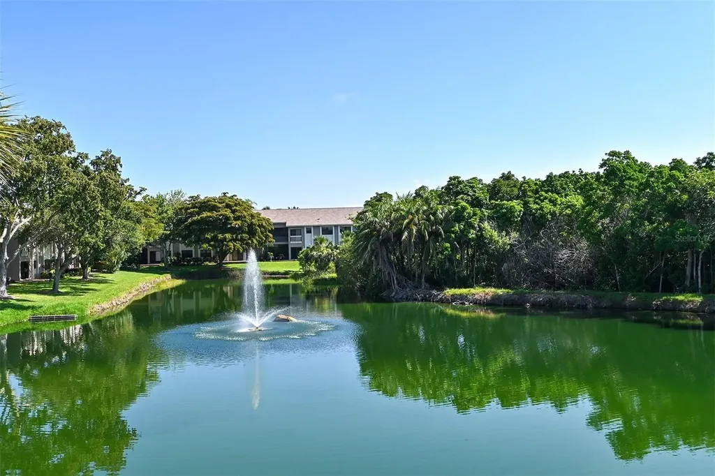 1473 Landings Circle Sarasota FL 34231