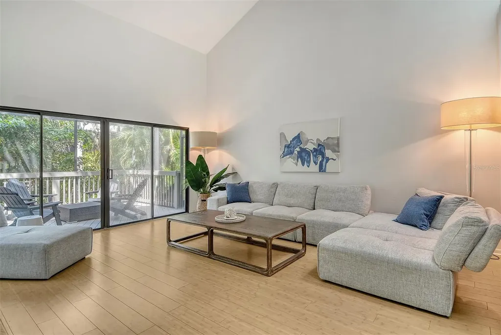 1473 Landings Circle Sarasota FL 34231