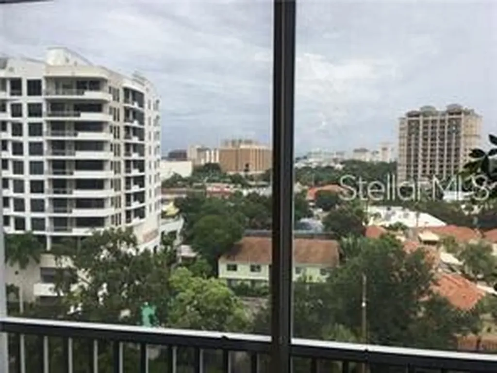 435 S Gulfstream Avenue Sarasota FL 34236