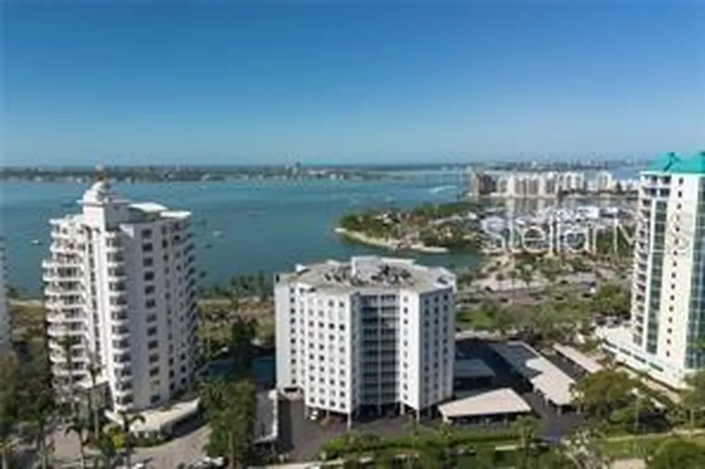 435 S Gulfstream Avenue Sarasota FL 34236