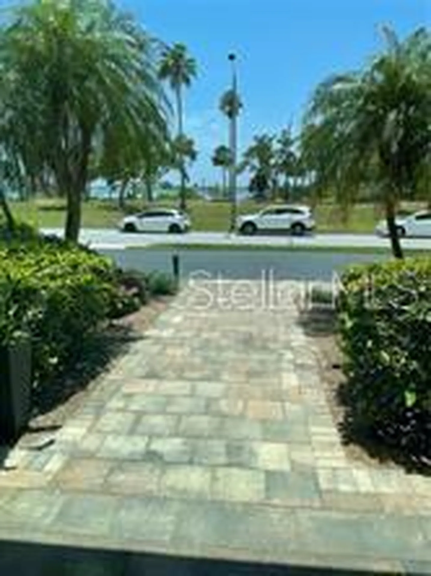 435 S Gulfstream Avenue Sarasota FL 34236