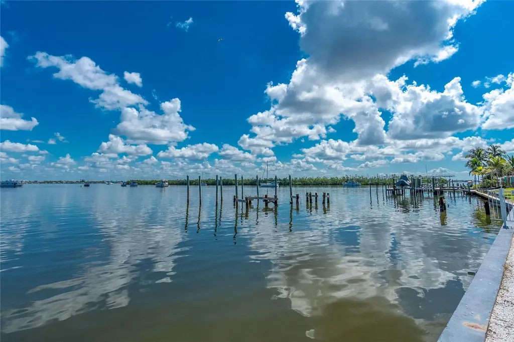 1745 Gulf Boulevard Englewood FL 34223