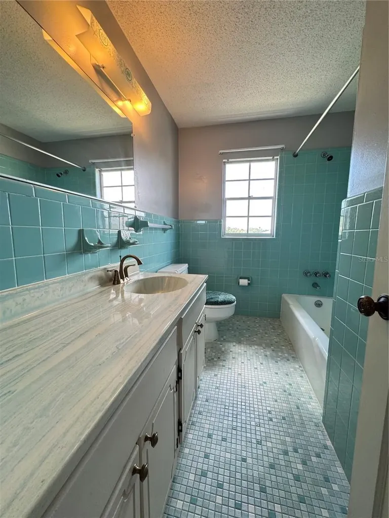 8 Felicia Court Palm Coast FL 32137
