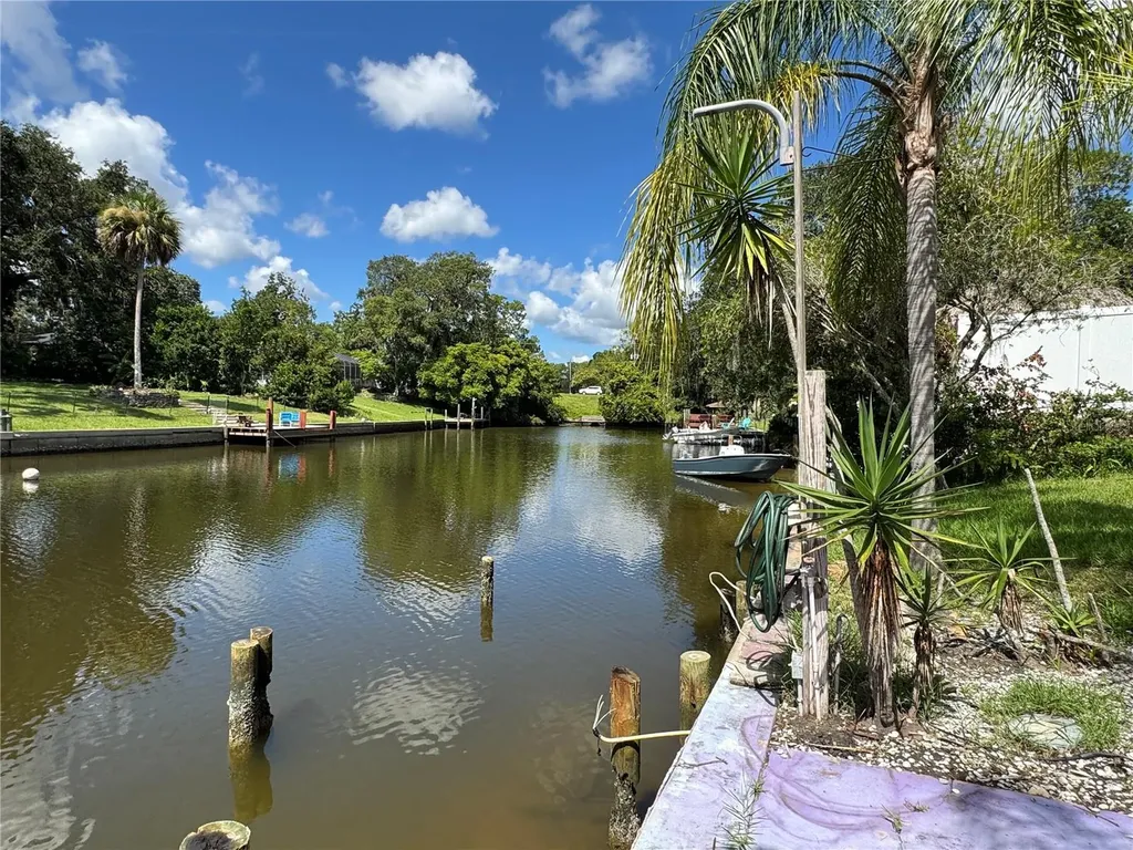 8 Felicia Court Palm Coast FL 32137