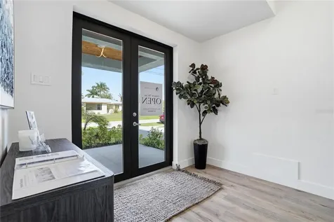 217 Shreve Street Punta Gorda FL 33950