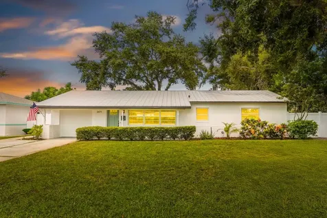 2671 66th Way N St Petersburg FL 33710