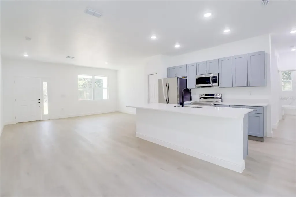 58 Fisher Trace Run Ocklawaha FL 32179
