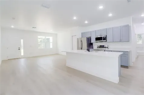 58 Fisher Trace Run Ocklawaha FL 32179