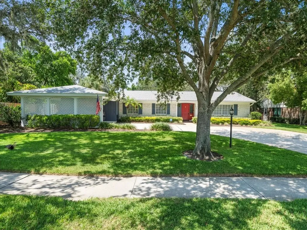 10305 Orange Grove Drive Tampa FL 33618