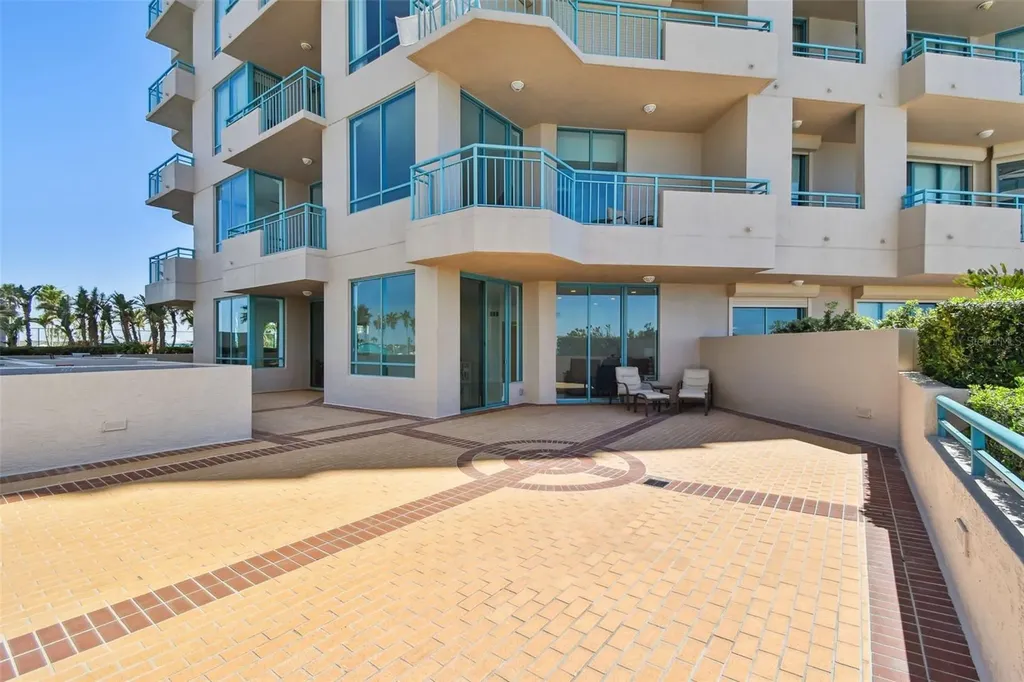 1560 Gulf Boulevard Clearwater Beach FL 33767