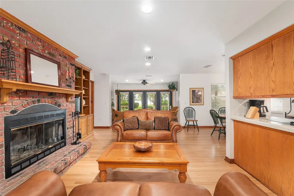 10745 SE Sunset Harbor Road Summerfield FL 34491