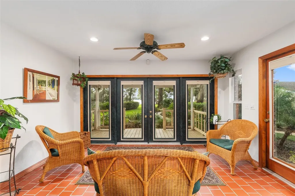 10745 SE Sunset Harbor Road Summerfield FL 34491