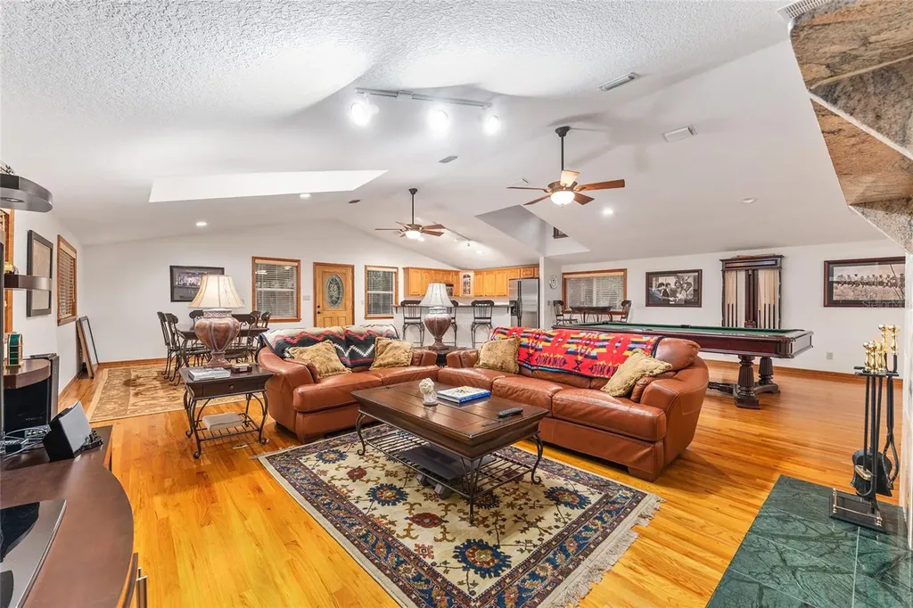 10745 SE Sunset Harbor Road Summerfield FL 34491