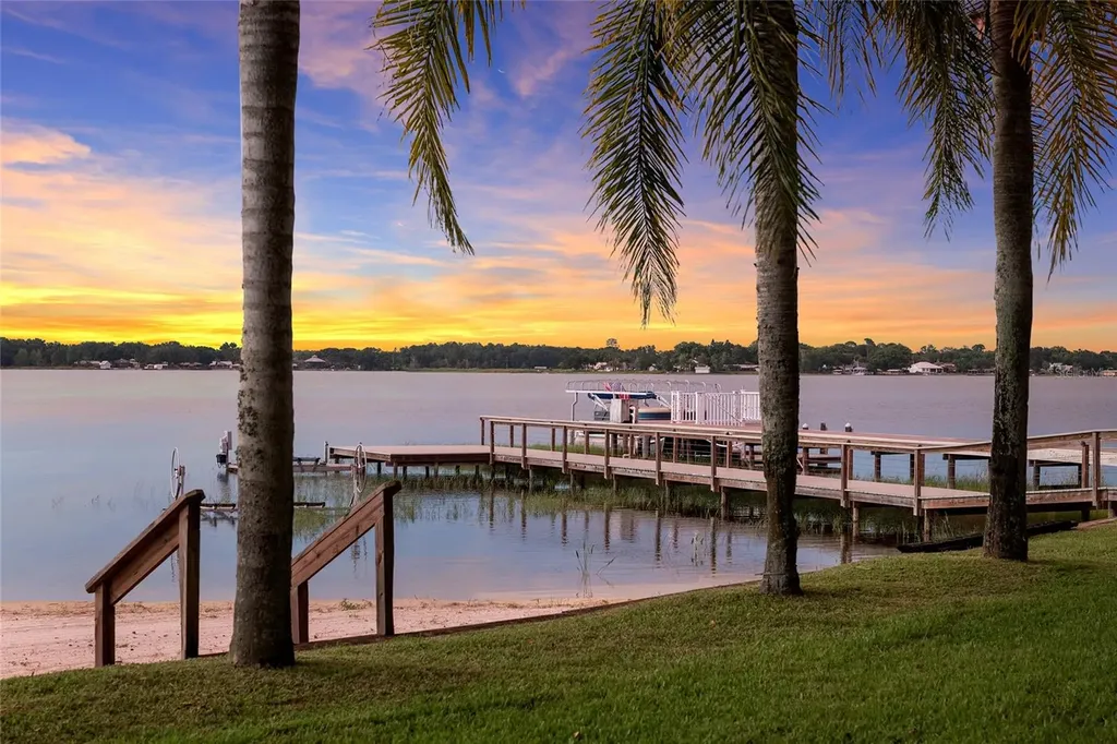 10745 SE Sunset Harbor Road Summerfield FL 34491