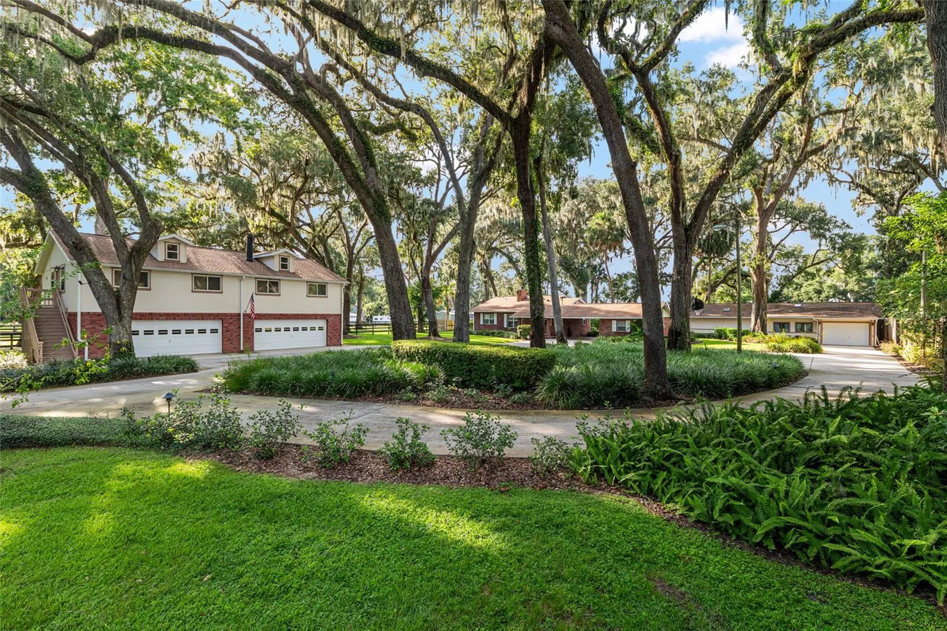 10745 SE Sunset Harbor Road Summerfield FL 34491