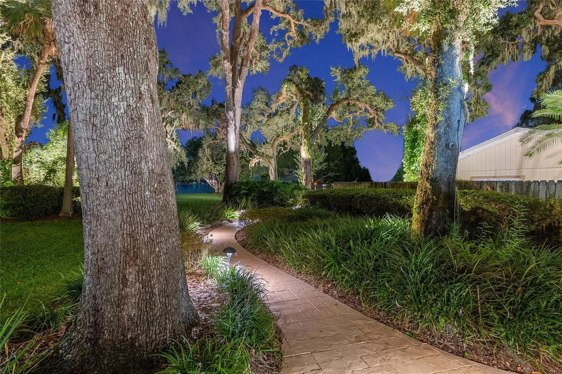 10745 SE Sunset Harbor Road Summerfield FL 34491