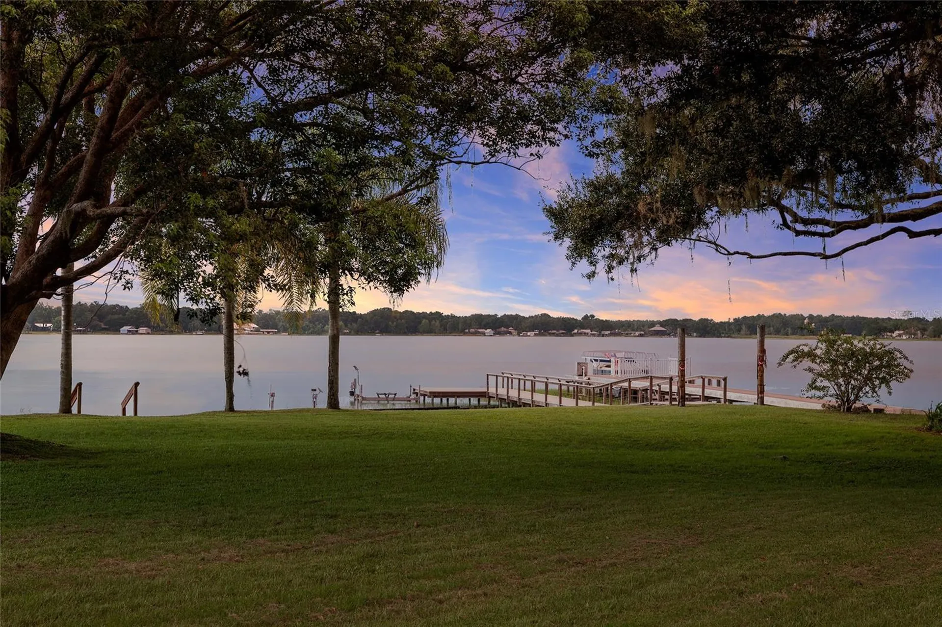 10745 SE Sunset Harbor Road Summerfield FL 34491